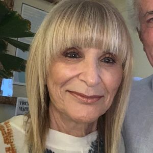 Meet your Posher, Carolyn